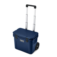  YETI ROADIE 32 WHEELED HARD COOLER [COLOUR:NAVY]