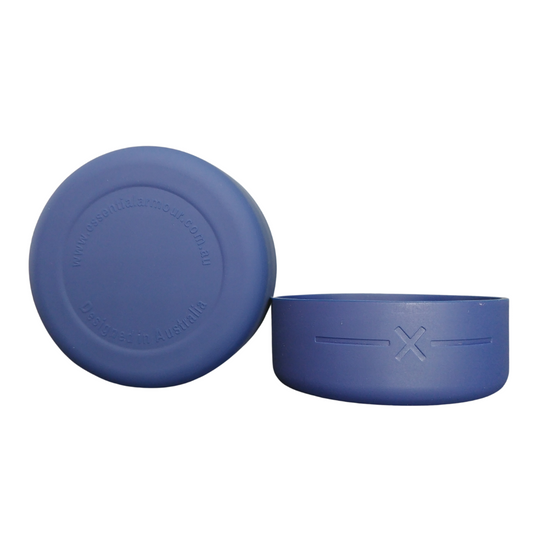 ESSENTIAL ARMOUR SILICONE BOTTLE PROTECTOR [SIZE:E COLOUR:NAVY-IN THE NAVY]